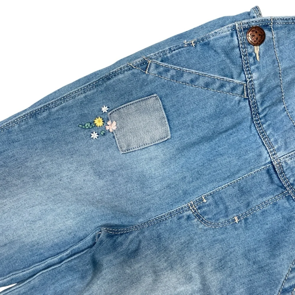 OshKosh B'gosh Vestback Patchwork Bib Toddler Denim Overalls Blue Size 2T Casual